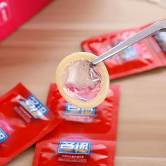 Lubricated Condoms in 100 Pack(名流之夜避孕套100只装)