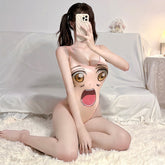 肉粉大眼萌妹趣味开裆连体衣